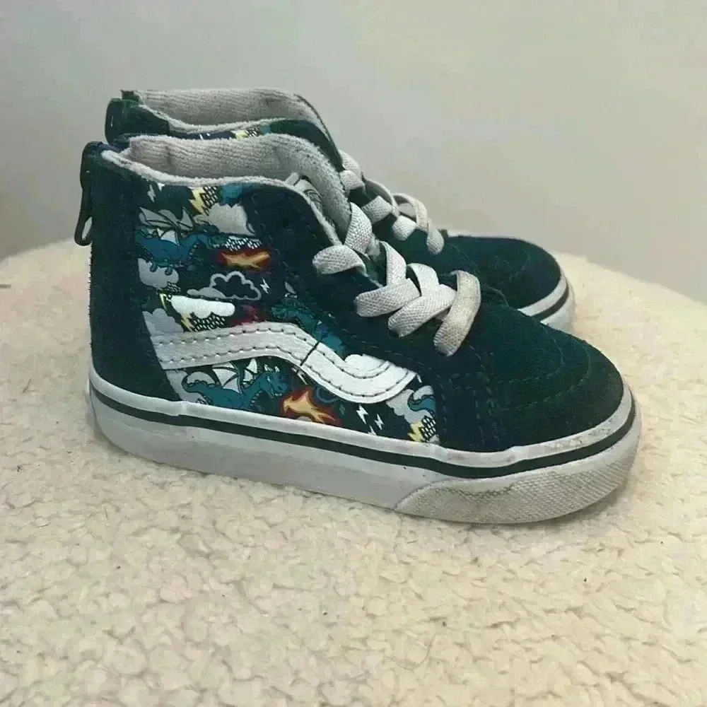 Vans off the wall toddler high tops size 5. In great condition!